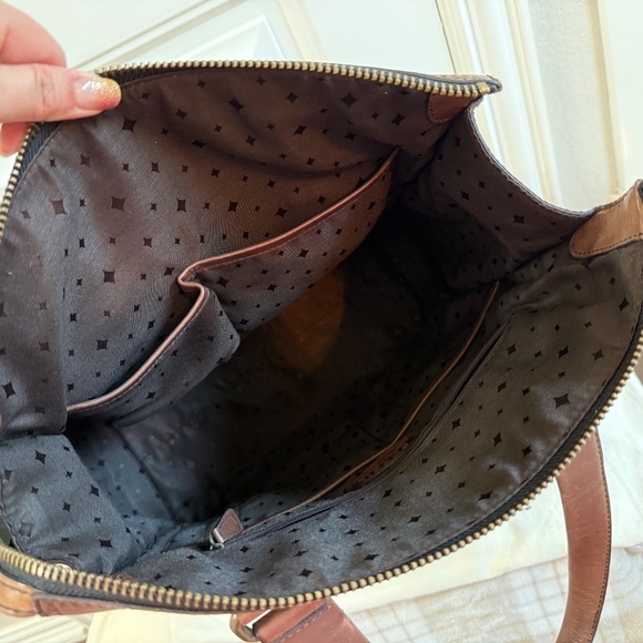 Fossil Vintage Revival Leather Tote ZB5420 - Picture 8 of 16